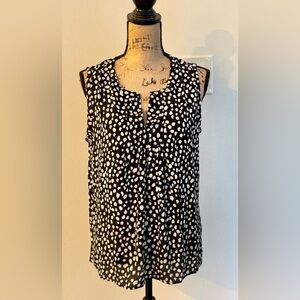 LOFT Black and White Sleeveless Blouse
